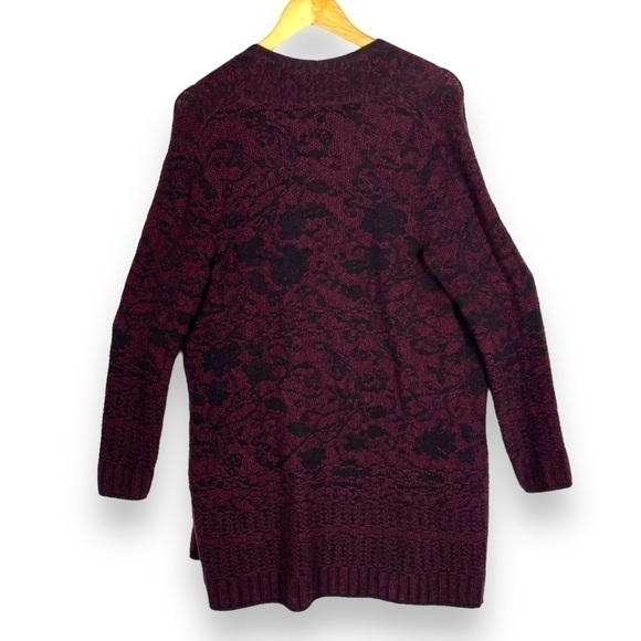 Textured Floral Sweater Cardigan - Picture 11 of 11